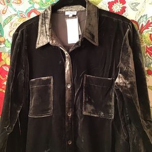 Splendid-NWT black velvet button shirt